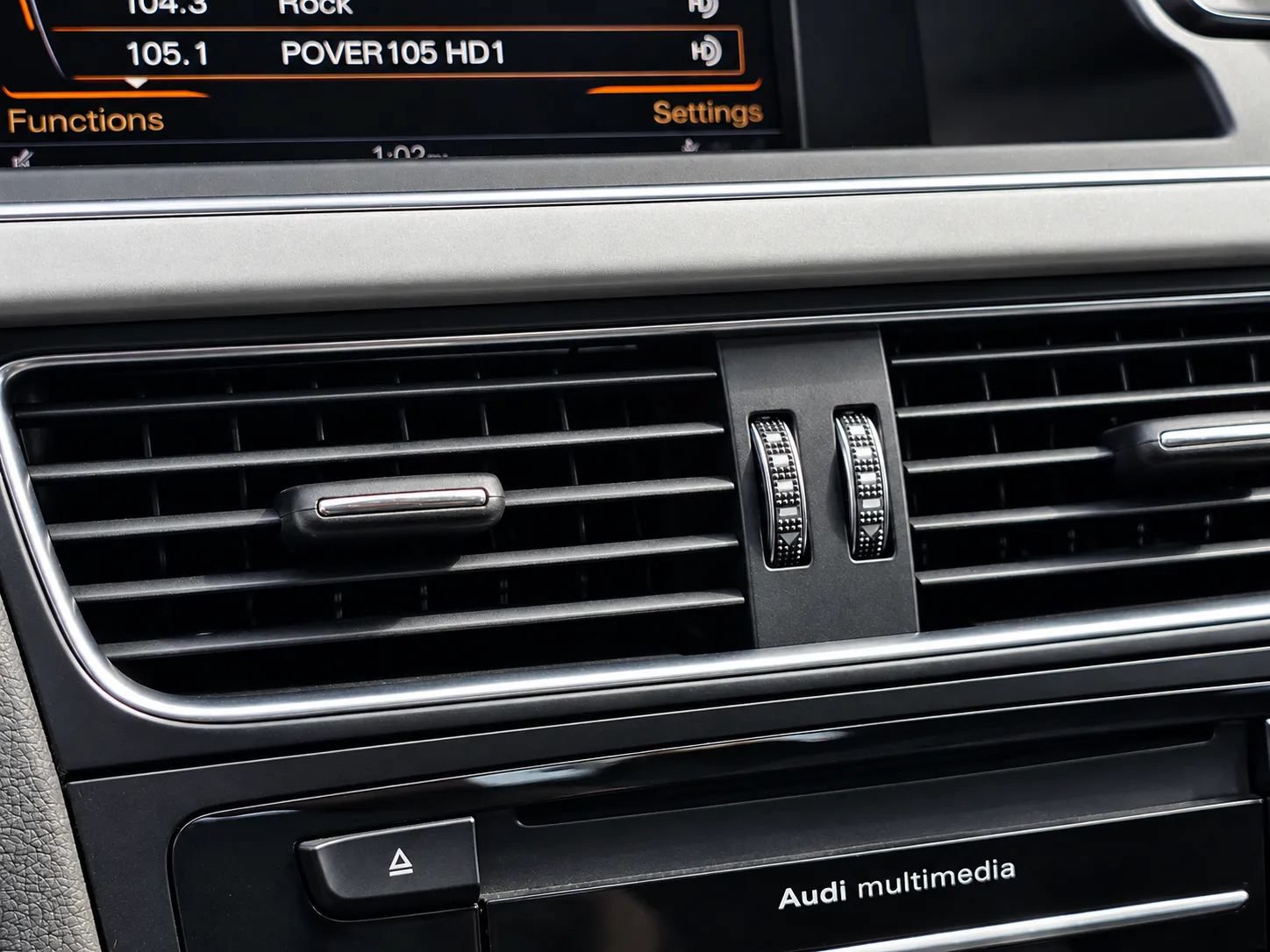 Used 2016 Audi A4 2.0T Premium Plus w/ Technology Package AWD/4WD image 26