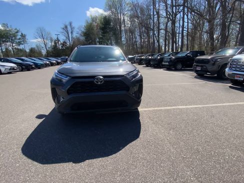 Used 2025 Toyota RAV4 XLE image 7