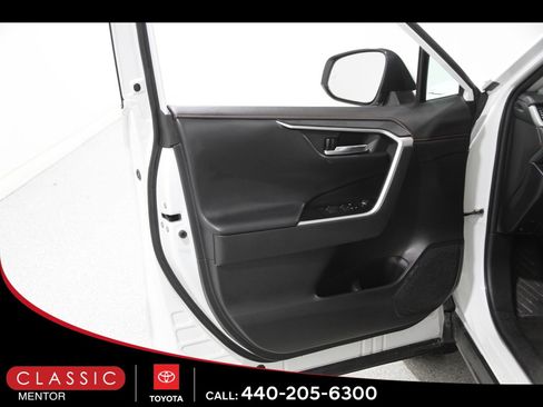 Used 2023 Toyota RAV4 Adventure image 4