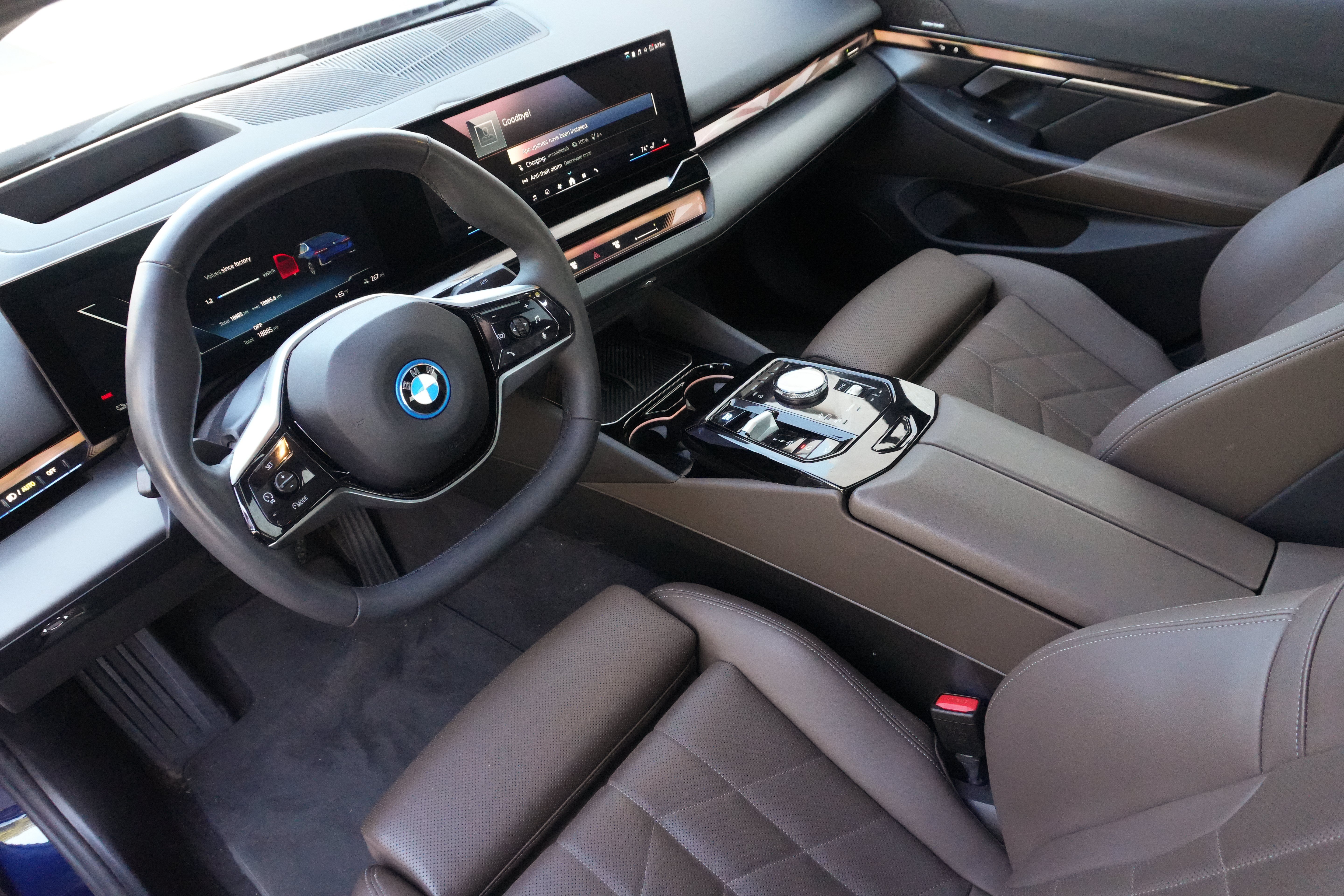 Certified 2024 BMW i5 eDrive40i w/ Premium Package RWD image 10