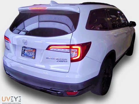 Used 2021 Honda Pilot Black Edition image 8