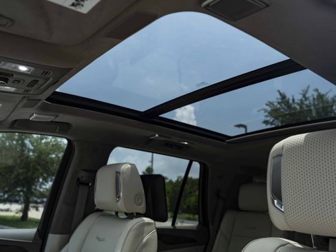 Used 2024 Cadillac Escalade Premium Luxury Platinum w/ LPO, Floor Liner Package AWD/4WD image 37