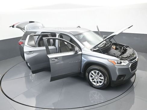Used 2021 Chevrolet Traverse LS image 65