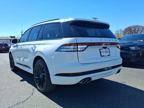 Used 2024 Lincoln Aviator Black Label w/ Jet Package image 22