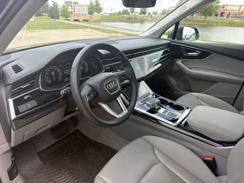 Used 2023 Audi Q7 2.0T Premium Plus w/ Premium Plus Package AWD/4WD image 12