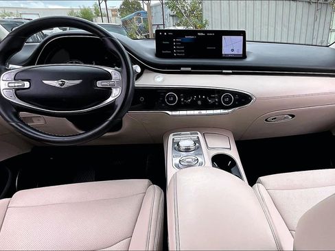 Used 2022 Genesis GV70 2.5T w/ Select Package image 15