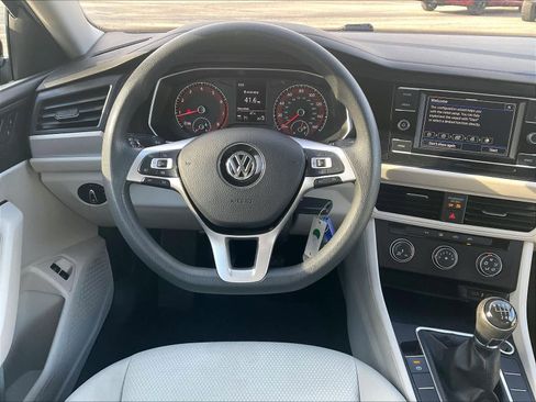 Used 2021 Volkswagen Jetta S image 17