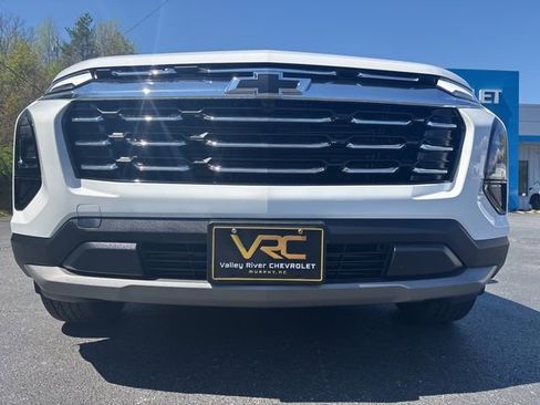 Used 2026 Chevrolet Equinox LT w/ Convenience Package II image 10