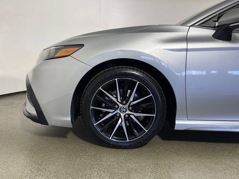 Certified 2023 Toyota Camry SE image 11