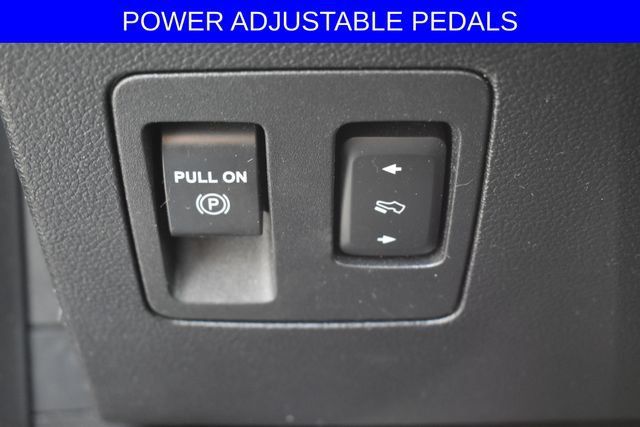 Used 2019 Ford F150 XLT w/ Equipment Group 302A Luxury AWD/4WD image 6