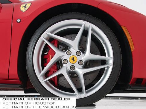 Used 2023 Ferrari F8 Tributo image 20