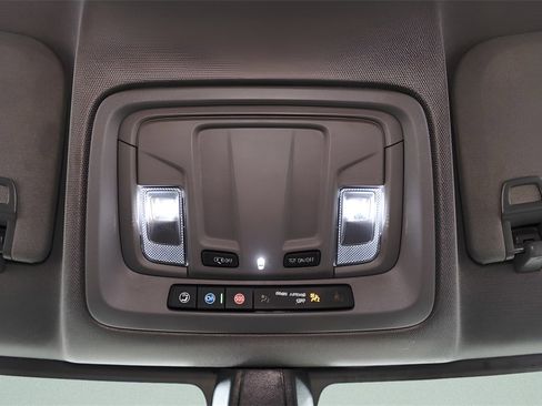 Used 2021 GMC Sierra 1500 Elevation image 18