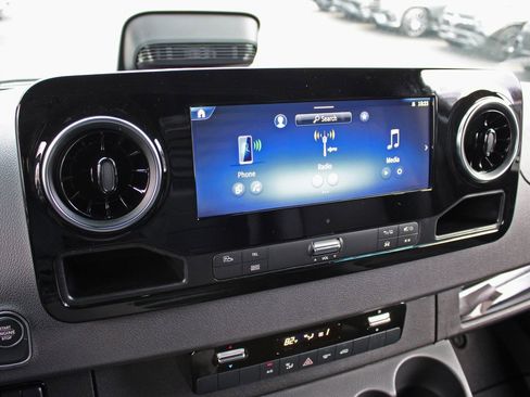 New 2026 Mercedes-Benz Sprinter 2500 image 16