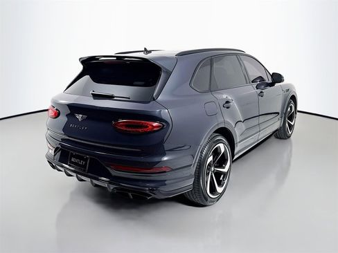 Certified 2023 Bentley Bentayga image 8