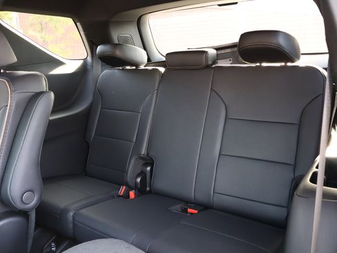 New 2026 Chevrolet Traverse High Country w/ LPO, Floor Liner Package image 23