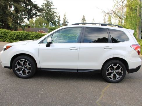 Used 2015 Subaru Forester 2.0XT Premium w/ Popular Package #2 AWD/4WD image 14