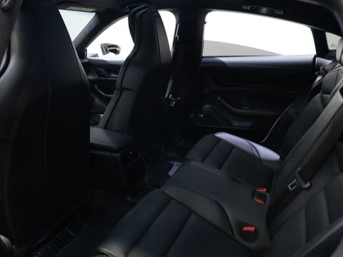 Used 2020 Porsche Taycan AWD/4WD image 36