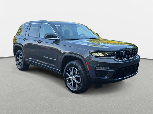 New 2025 Jeep Grand Cherokee Limited image 3