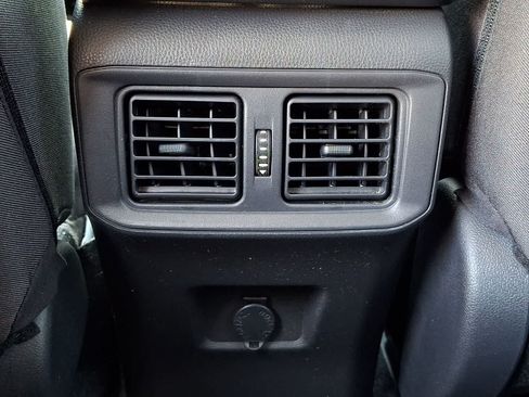 Used 2023 Toyota RAV4 LE AWD/4WD image 14