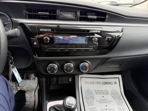 Used 2014 Toyota Corolla L image 15