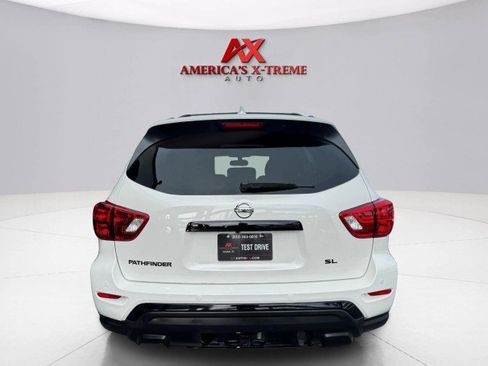 Used 2020 Nissan Pathfinder SL image 4