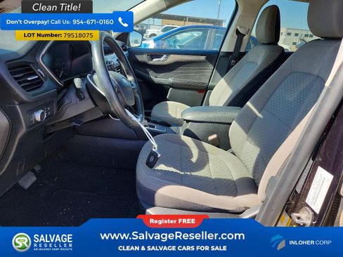 Used 2021 Ford Escape SE w/ SE Sport Appearance Package FWD image 9