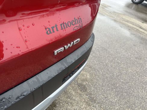 Used 2023 GMC Acadia SLT image 6