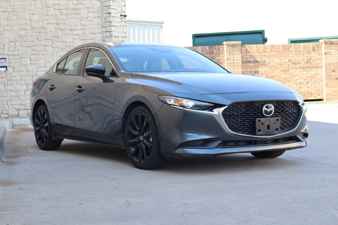 Used 2024 MAZDA MAZDA3 s FWD image 2
