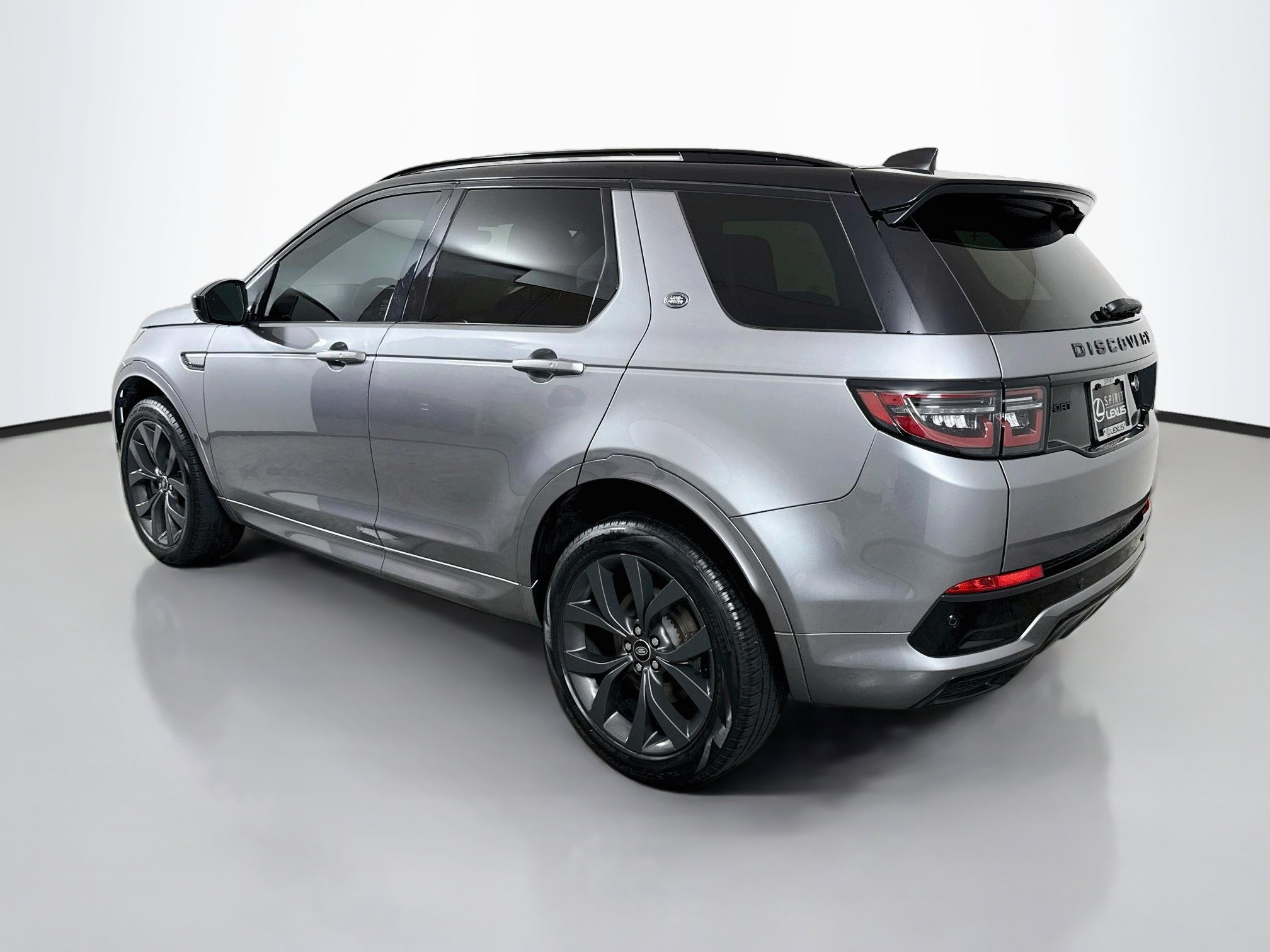 Used 2023 Land Rover Discovery Sport SE R-Dynamic AWD/4WD image 5