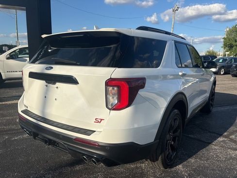 Used 2020 Ford Explorer ST w/ ST Street Pack image 8