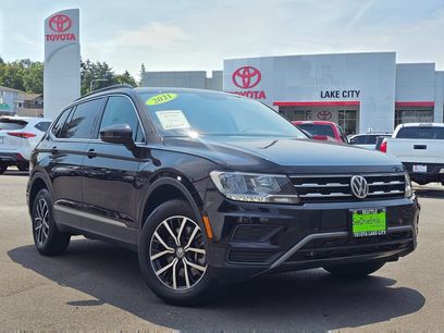 Used 2021 Volkswagen Tiguan SE w/ Panoramic Sunroof Package