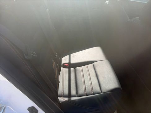 Used 2019 Nissan Kicks SR w/ SR Premium Package FWD image 15