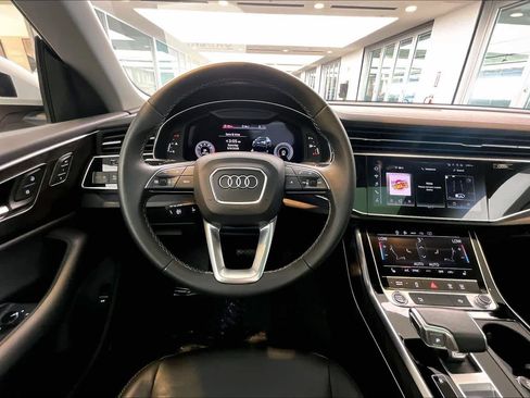 Used 2023 Audi Q8 Premium w/ Convenience Package AWD/4WD image 6