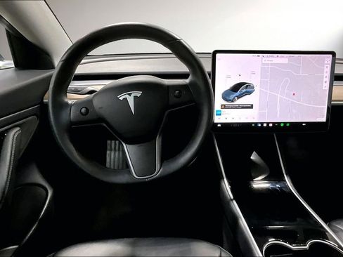 Used 2019 Tesla Model 3 Long Range image 9
