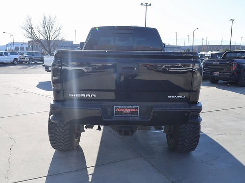 Used 2018 GMC Sierra 2500 Denali w/ Duramax Plus Package image 5