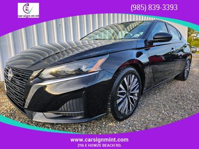 Used 2023 Nissan Altima 2.5 SV