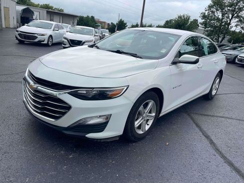 Used 2020 Chevrolet Malibu LS w/ Driver Confidence Package II FWD image 3