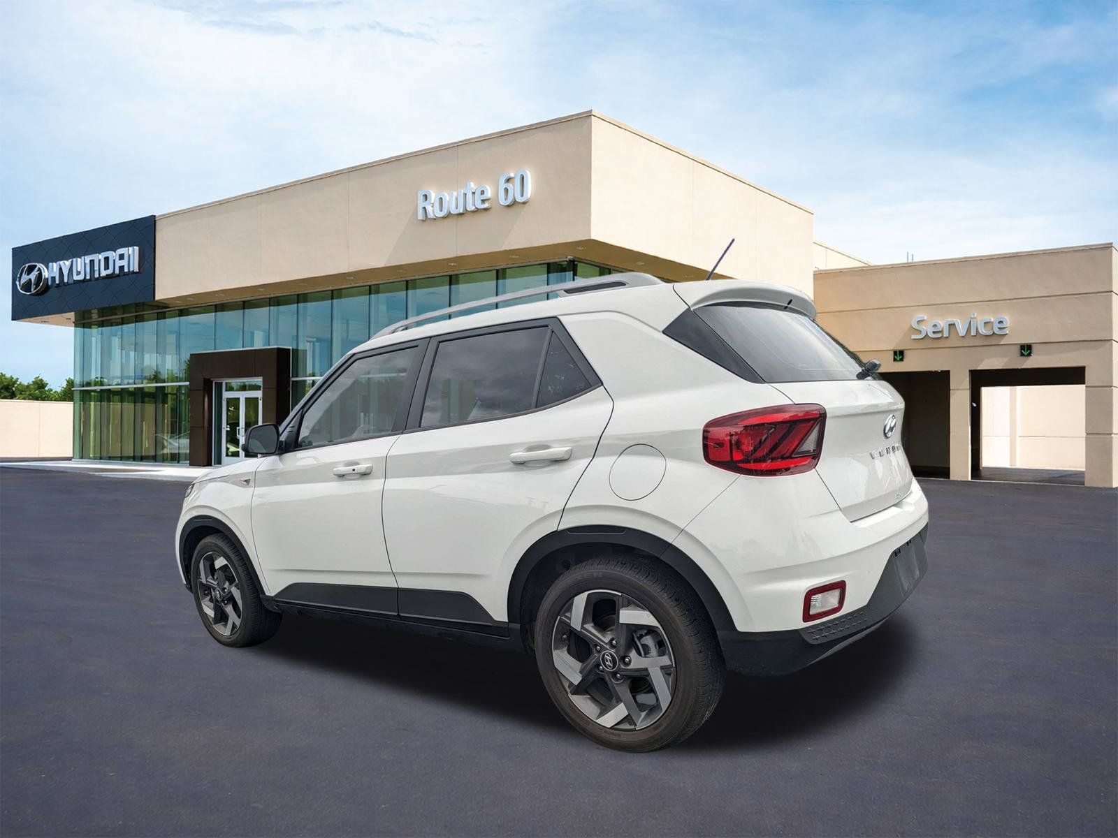 Certified 2025 Hyundai Venue SEL FWD image 6