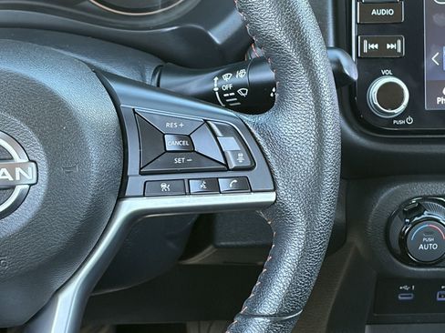 Used 2022 Nissan Kicks SR FWD image 20