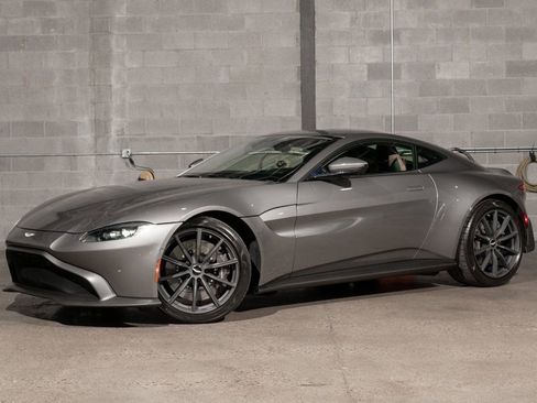 Used 2020 Aston Martin V8 Vantage Coupe image 7