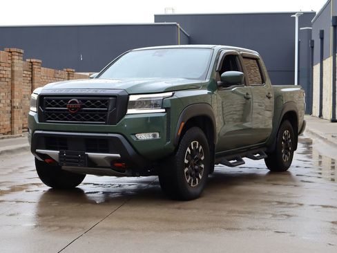 Used 2023 Nissan Frontier PRO-4X w/ Pro Convenience Package image 2