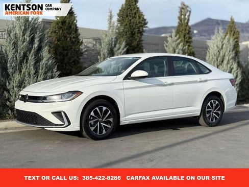 Used 2025 Volkswagen Jetta S image 1