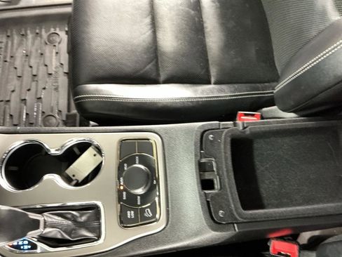 Used 2021 Jeep Grand Cherokee Limited w/ Quick Order Package 28K 80th image 8