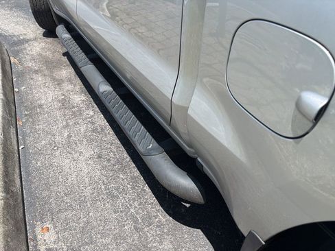 Used 2021 Chevrolet Silverado 1500 LT RWD image 7