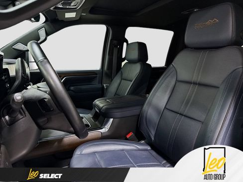 Used 2024 Chevrolet Silverado 2500 High Country w/ High Country Premium Package AWD/4WD image 25