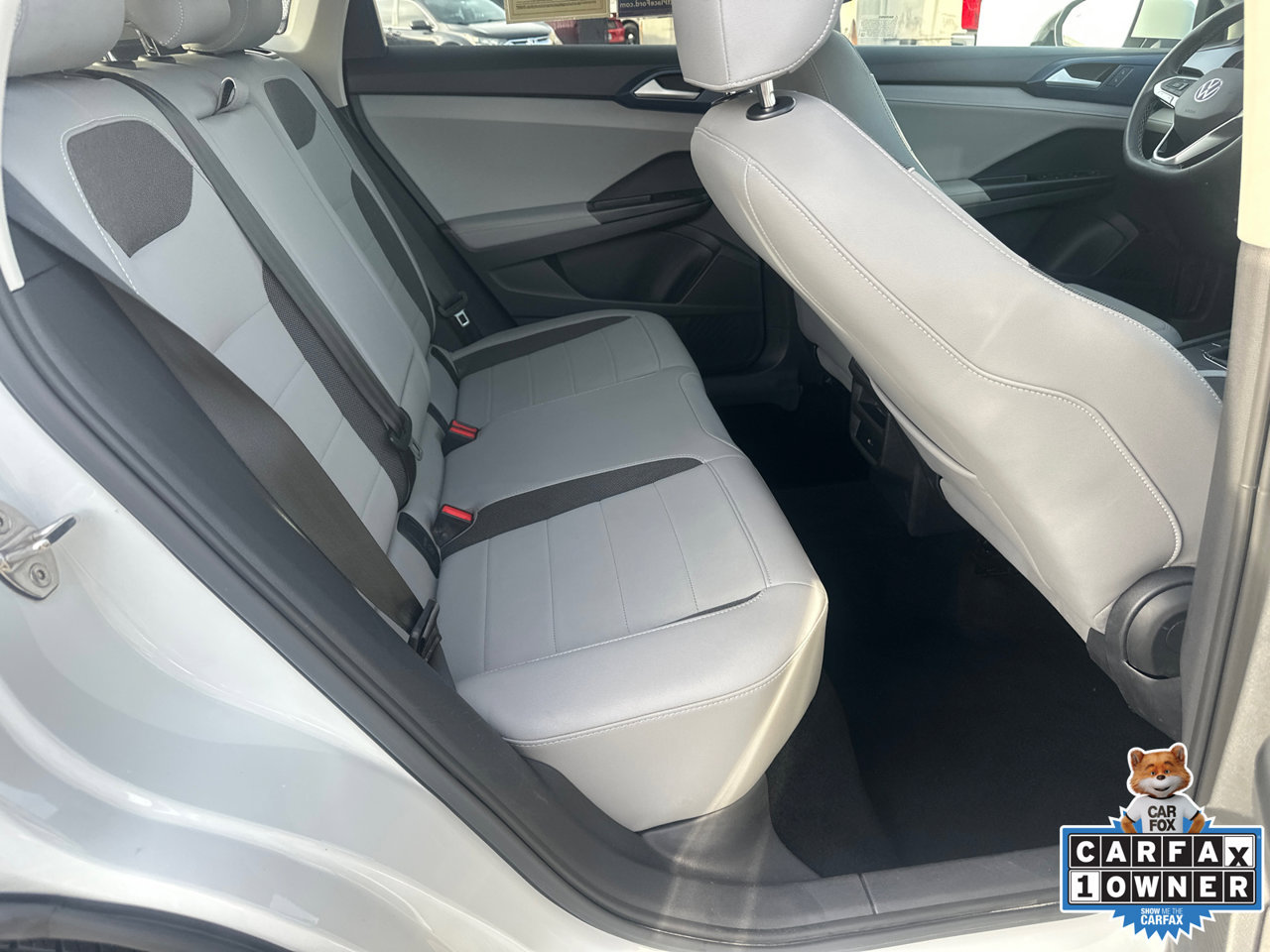 Used 2024 Volkswagen Taos SE FWD image 15