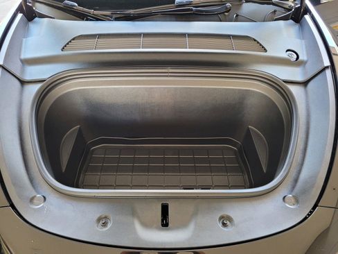 Used 2025 Tesla Model Y Performance AWD/4WD image 33