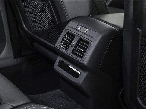Certified 2025 Audi Q5 Premium w/ Convenience Package AWD/4WD image 18