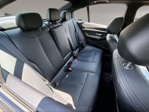 Used 2016 BMW 340i Sedan RWD image 23