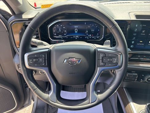 Used 2025 Chevrolet Silverado 1500 LT Trail Boss w/ Convenience Package II AWD/4WD image 24